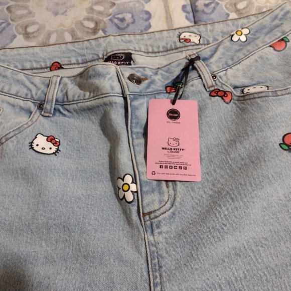 Hello Kitty Mom Jeans. New with tags. - Picture 5 of 6